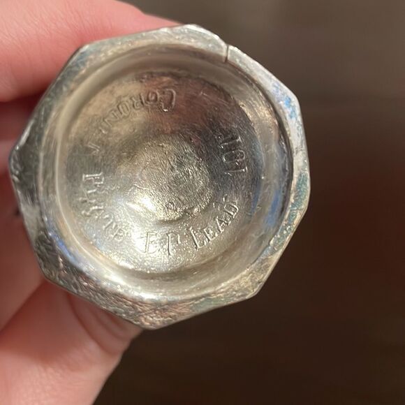 Coronet Plate Salt and Pepper Shakers, EP Lead Silver Plate, Vintage Silverplate - Picture 3 of 5